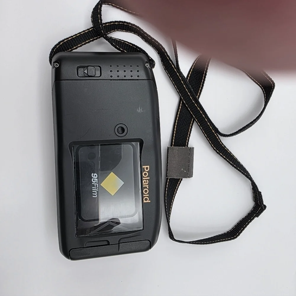 Vintage Polaroid Captiva SLR Auto Focus Camera F12/107mm